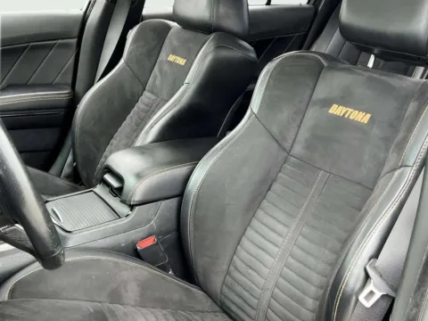 More photos of 2018 Dodge Charger Daytona 392 at Noblesville Imports, IN