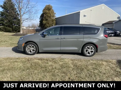 Photos of 2022 Chrysler Pacifica Limited for sale in Noblesville, IN at Noblesville Imports