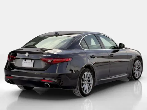 More photos of 2018 Alfa Romeo Giulia at Noblesville Imports, IN