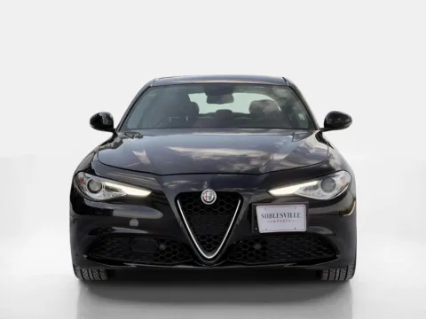 More photos of 2018 Alfa Romeo Giulia at Noblesville Imports, IN