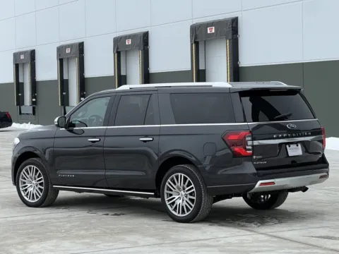 More photos of 2022 Ford Expedition Max Platinum at Noblesville Imports, IN