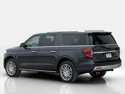 More photos of 2022 Ford Expedition Max Platinum at Noblesville Imports, IN
