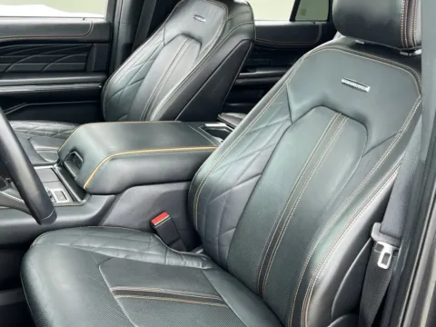 More photos of 2022 Ford Expedition Max Platinum at Noblesville Imports, IN