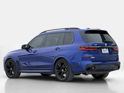 More photos of 2023 BMW X7 M60i at Noblesville Imports, IN