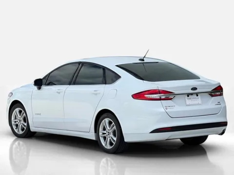 Photos of 2018 Ford Fusion Hybrid SE for sale in Noblesville, IN at Noblesville Imports