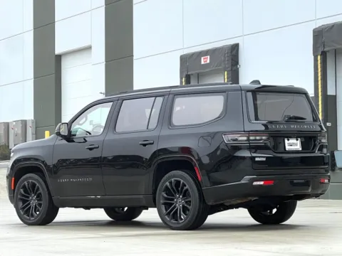 More photos of 2022 Jeep Grand Wagoneer Series II at Noblesville Imports, IN