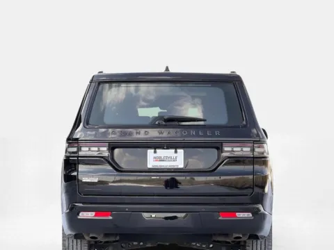 More photos of 2022 Jeep Grand Wagoneer Series II Obsidian at Noblesville Imports, IN