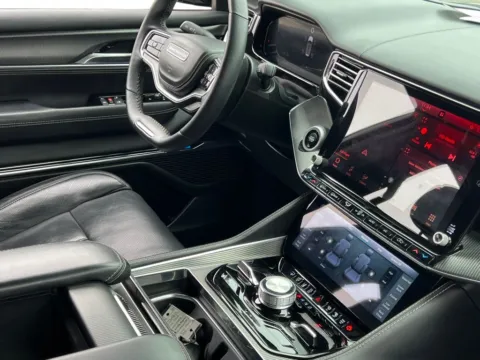 More photos of 2022 Jeep Grand Wagoneer Series II at Noblesville Imports, IN