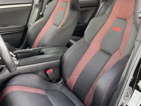 More photos of 2020 Honda Civic Si Sedan Si at Noblesville Imports, IN