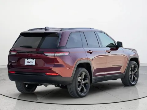 Photos of 2022 Jeep Grand Cherokee Altitude for sale in Noblesville, IN at Noblesville Imports