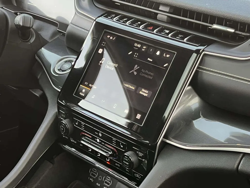 2022 Jeep Grand Cherokee Altitude - Photo 33