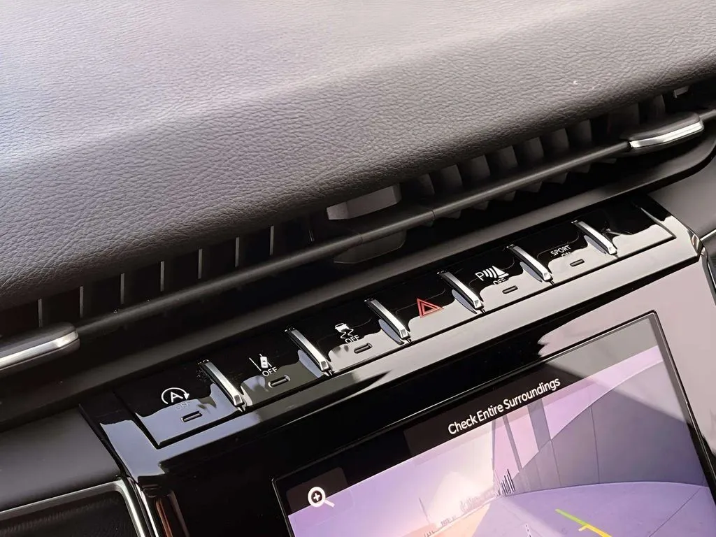 2022 Jeep Grand Cherokee Altitude - Photo 25
