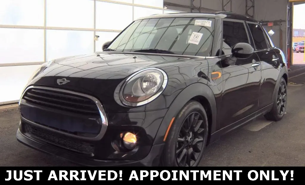 2016 MINI Cooper Base