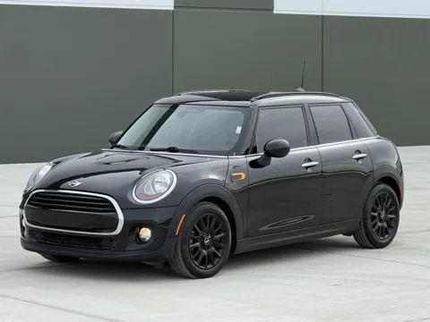 Black 2016 MINI Cooper Hardtop 4 Door for sale in Noblesville, IN