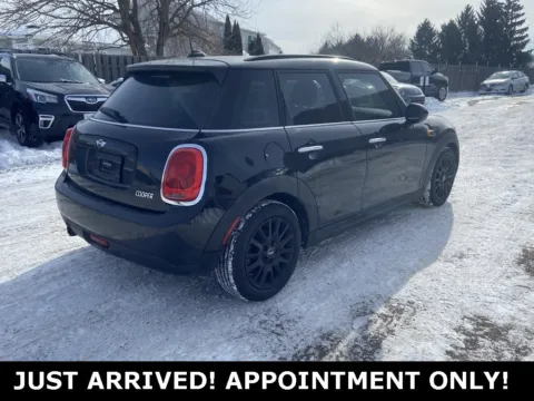 More photos of 2016 MINI Cooper Hardtop 4 Door at Noblesville Imports, IN