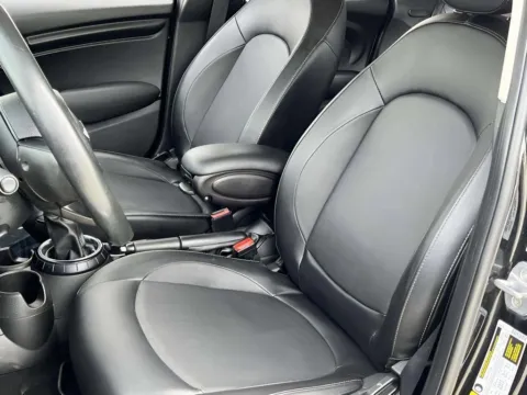 More photos of 2016 MINI Cooper Hardtop 4 Door at Noblesville Imports, IN