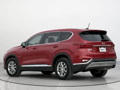 More photos of 2019 Hyundai Santa Fe SE at Noblesville Imports, IN