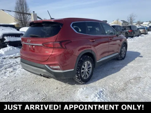 More photos of 2019 Hyundai Santa Fe SE at Noblesville Imports, IN