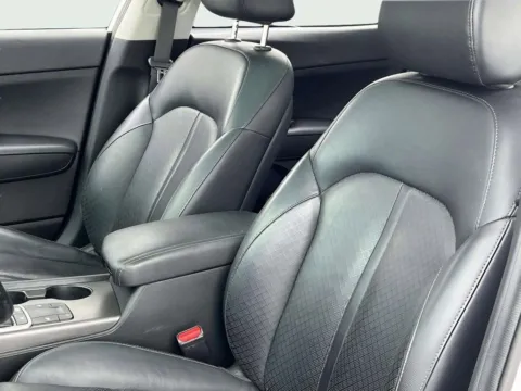 More photos of 2020 Kia Optima SE at Noblesville Imports, IN