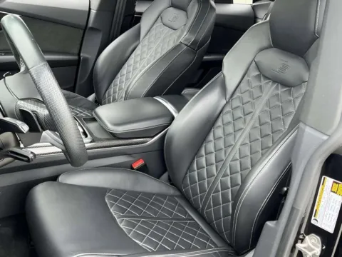 More photos of 2021 Audi SQ8 Premium Plus at Noblesville Imports, IN