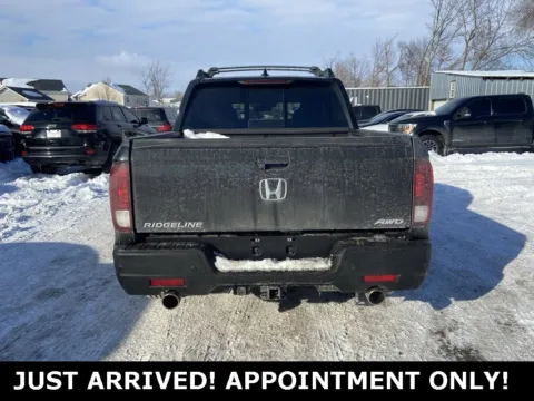 More photos of 2021 Honda Ridgeline Black Edition at Noblesville Imports, IN