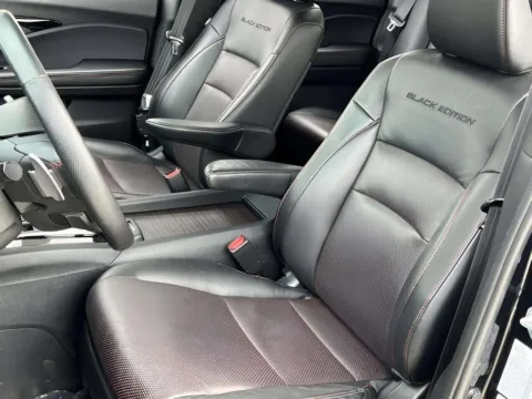 More photos of 2021 Honda Ridgeline Black Edition at Noblesville Imports, IN