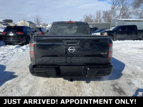 More photos of 2022 Nissan Frontier S at Noblesville Imports, IN