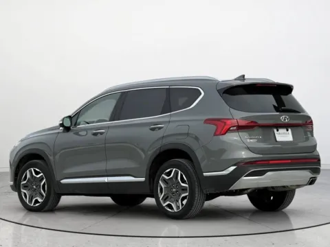 More photos of 2023 Hyundai Santa Fe Limited at Noblesville Imports, IN