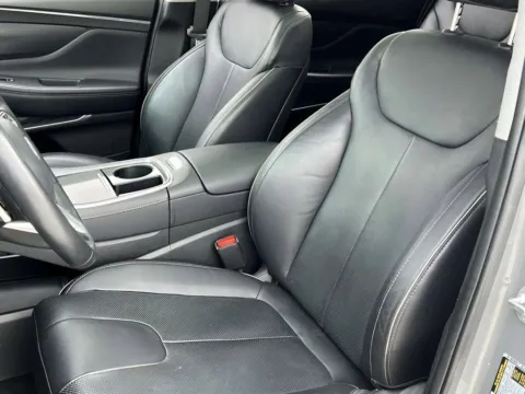 More photos of 2023 Hyundai Santa Fe Limited at Noblesville Imports, IN