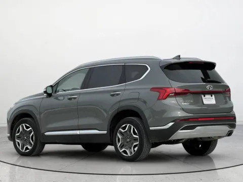 More photos of 2023 Hyundai Santa Fe Limited at Noblesville Imports, IN