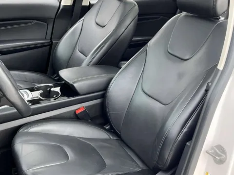 More photos of 2017 Ford Edge Titanium at Noblesville Imports, IN