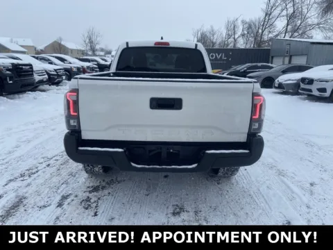 More photos of 2022 Toyota Tacoma SR at Noblesville Imports, IN