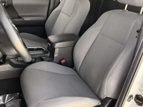 More photos of 2022 Toyota Tacoma SR at Noblesville Imports, IN