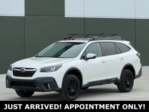 White 2021 Subaru Outback Premium for sale in Noblesville, IN