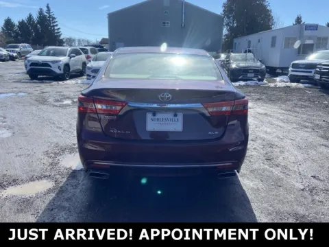 More photos of 2018 Toyota Avalon XLE Premium at Noblesville Imports, IN