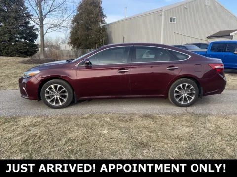 Photos of 2018 Toyota Avalon XLE Premium for sale in Noblesville, IN at Noblesville Imports