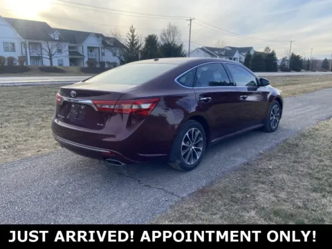 More photos of 2018 Toyota Avalon XLE Premium at Noblesville Imports, IN