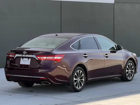 Photos of 2018 Toyota Avalon XLE Premium for sale in Noblesville, IN at Noblesville Imports