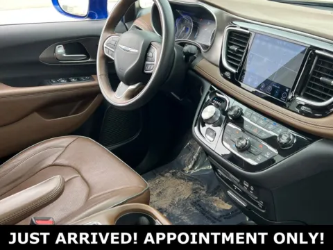 Another view of 2018 Chrysler Pacifica Limited for sale in Noblesville, IN at Noblesville Imports