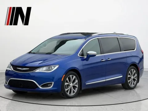 Blue 2018 Chrysler Pacifica Limited for sale in Noblesville, IN