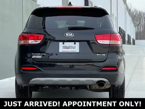 More photos of 2017 Kia Sorento EX at Noblesville Imports, IN