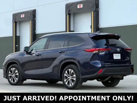More photos of 2020 Toyota Highlander XLE at Noblesville Imports, IN
