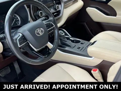 Another view of 2020 Toyota Highlander XLE for sale in Noblesville, IN at Noblesville Imports