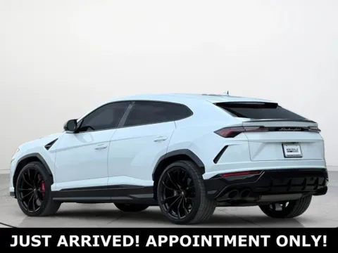 Photos of 2022 Lamborghini Urus for sale in Noblesville, IN at Noblesville Imports