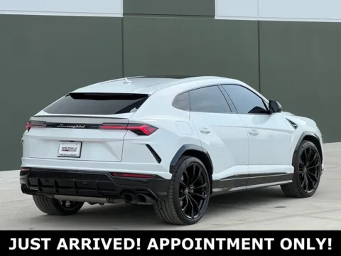Photos of 2022 Lamborghini Urus for sale in Noblesville, IN at Noblesville Imports