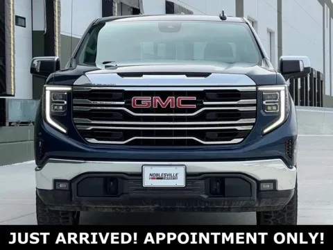 More photos of 2022 GMC Sierra 1500 SLT at Noblesville Imports, IN