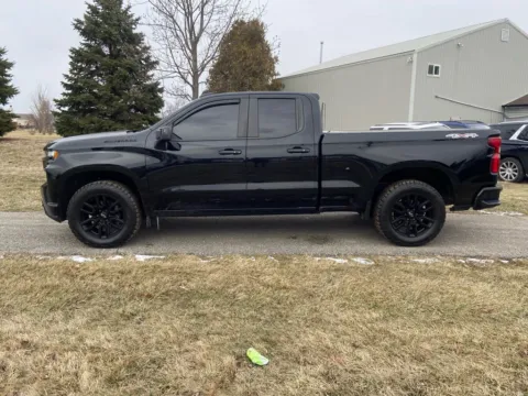 Photos of 2019 Chevrolet Silverado 1500 RST for sale in Noblesville, IN at Noblesville Imports