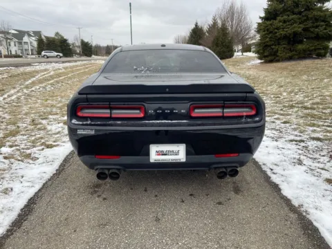 More photos of 2016 Dodge Challenger R/T at Noblesville Imports, IN