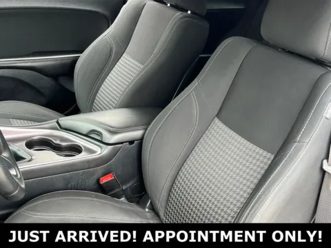 More photos of 2016 Dodge Challenger R/T at Noblesville Imports, IN