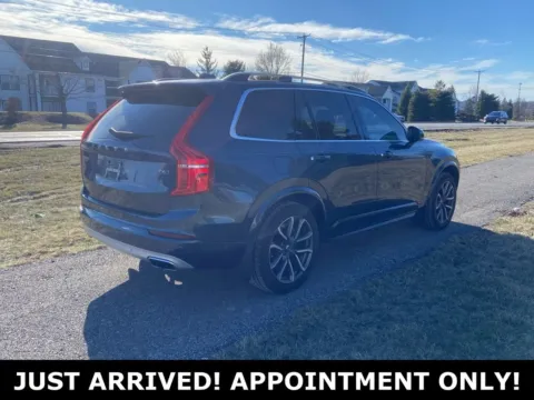 More photos of 2018 Volvo XC90 T6 Momentum at Noblesville Imports, IN
